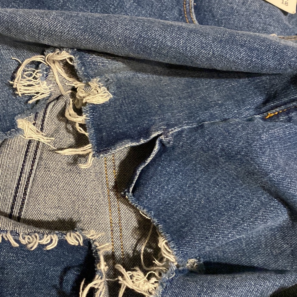 High Rise Mom Shorts - Picture 6 of 6